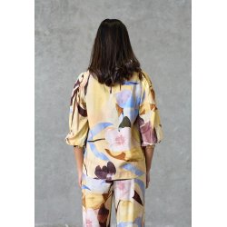 PREORDER - LOVE AND DIVINE LOVE1568 BLOUSE ANTIQUE FLOWERS