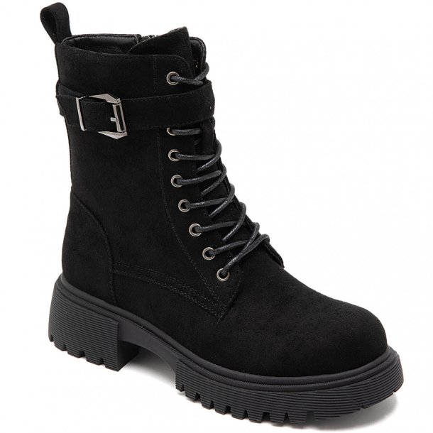 SARA BOOTS BLACK