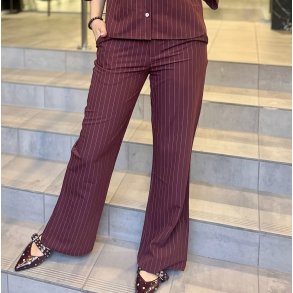 CONTINUE ROBERTA PINSTRIPE PANT BORDOX