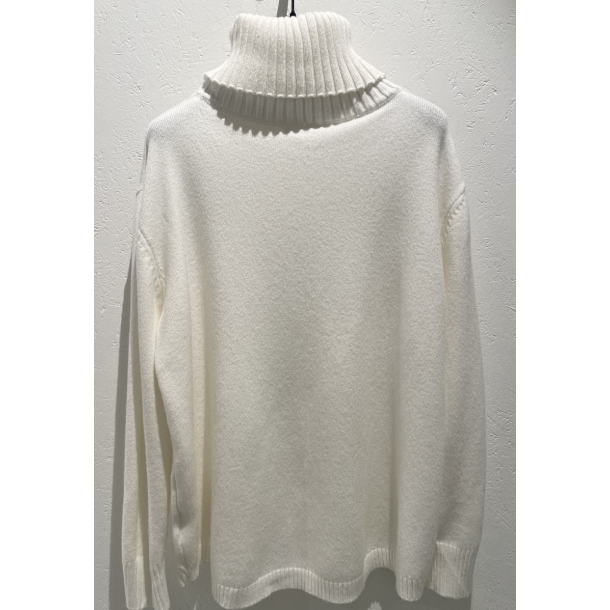MOON KNIT OFF WHITE