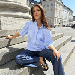 CONTINUE ARIANNA BLOUSE BLUE STRIP 