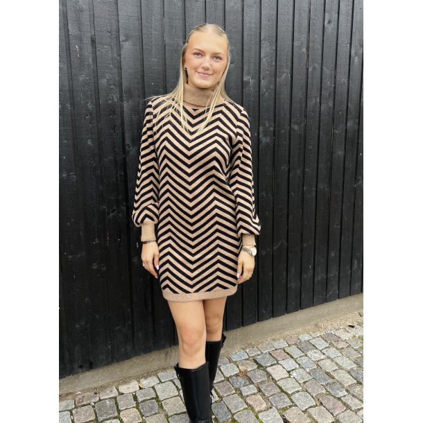 ONLY ONLJULIA ROLLNEC DRESS COCONUT