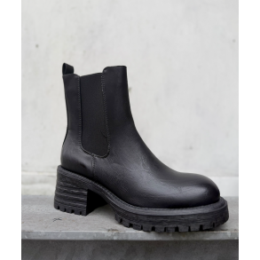 CONCEPT MIA BOOTS BLACK