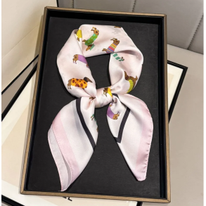 ISAKO DACHSHUND SCARF ROSA