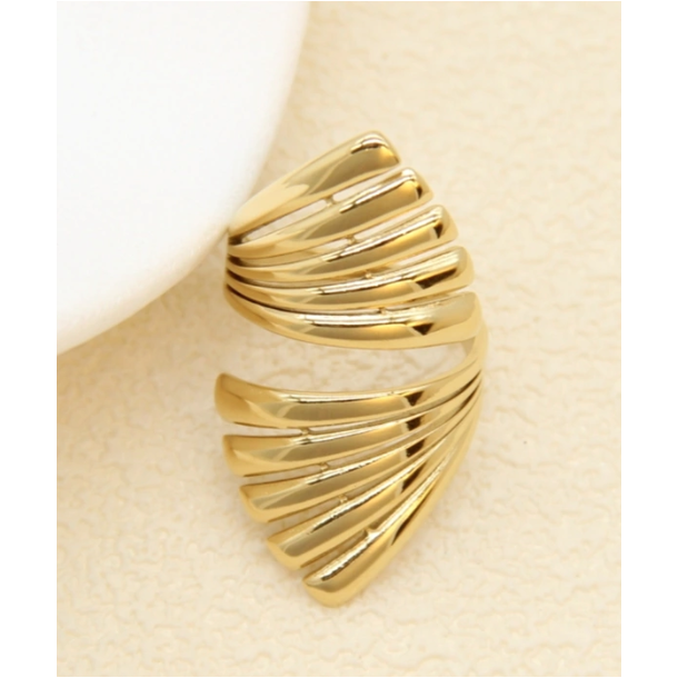 TR�S BEAU LUX FAN RING