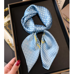 ISAKO DOT SCARF LYSEBL�/HVID