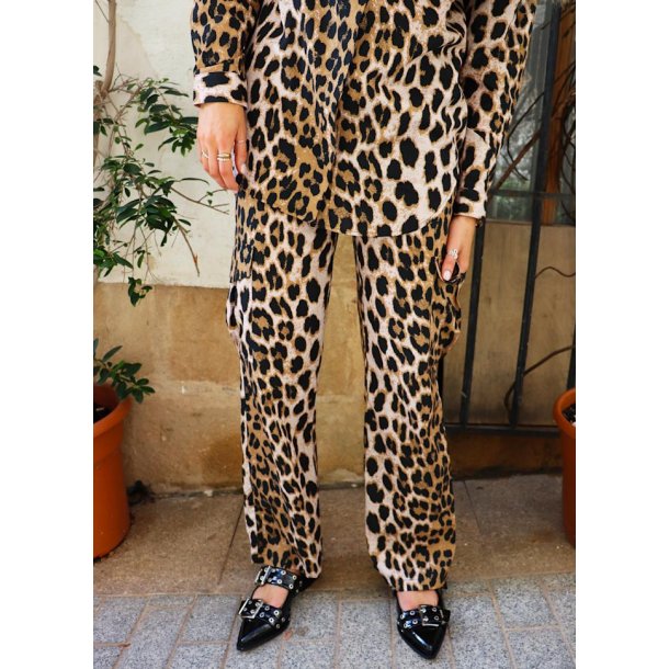 LIBERT� ESSENTIEL SUSAN WIDE CARGO PANTS BIG LUX LEO